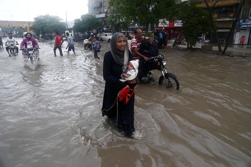 Al menos 15 personas han fallecido en la ciudad del sur de Pakistán