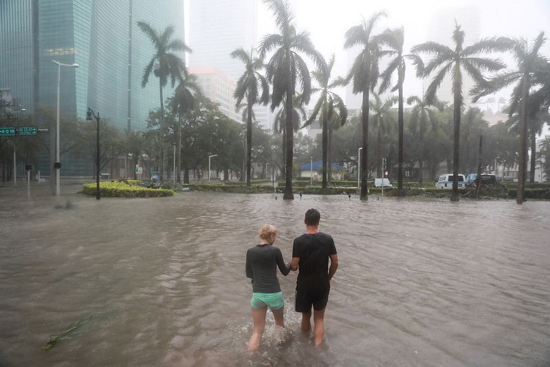 Inundaciones en el barrio de Brickell, en Miami.