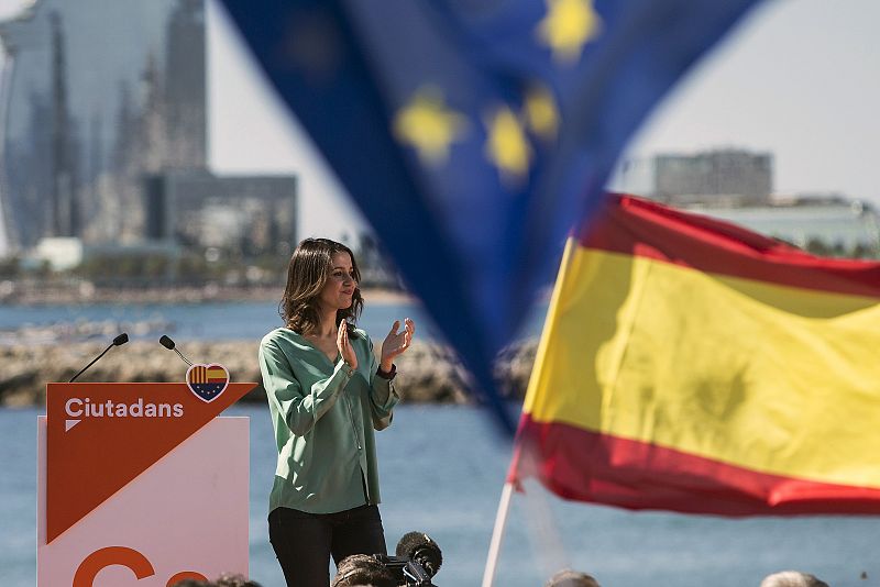 La portavoz nacional y líder de la oposición en Cataluña, Inés Arrimadas, participa en un acto de Ciudadanos con motivo de la Diada del 11 de septiembre.