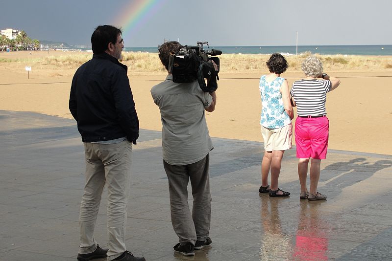 Con Paulina y Encarnita y el tiempo del arco iris