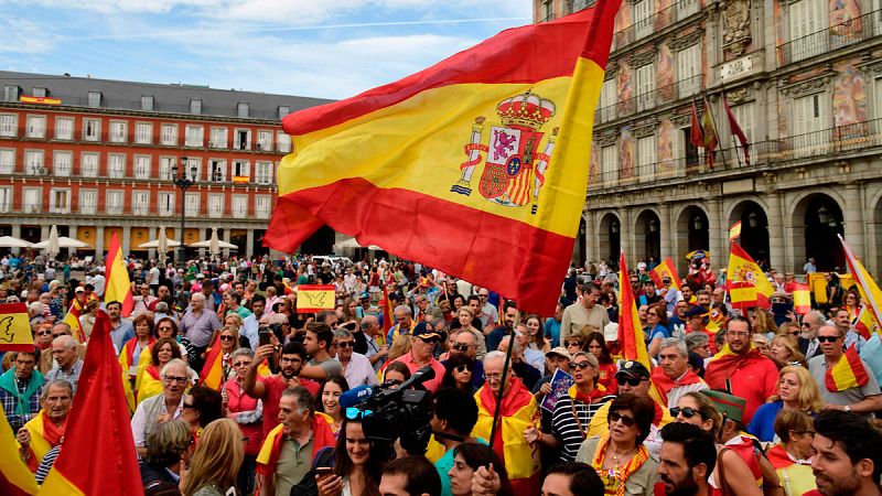 Concentración en Madrid en contra del referéndum ilegal en Cataluña