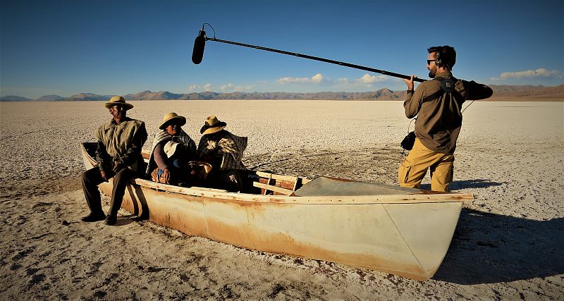 La agonía de un lago- Varados en la sal