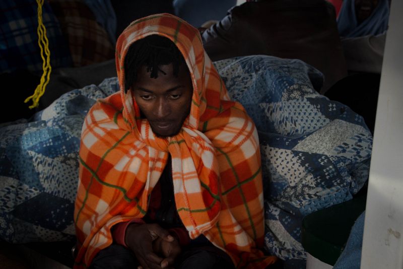 Richmond, un joven de Ghana, absorto en sus pensamientos.