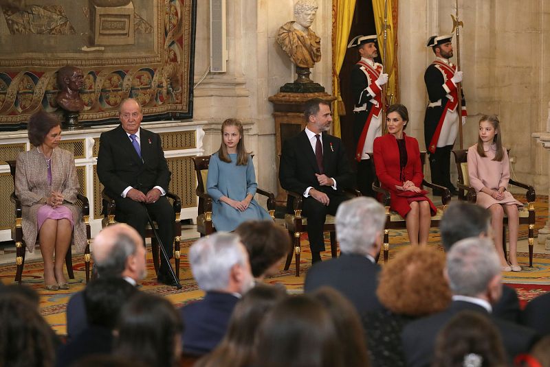 Felipe VI en su 50 cumpleaños impone hoy el Toisón a la Princesa Leonor