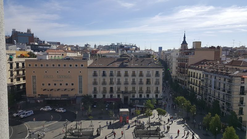 Otra mirada a la Plaza de Isabel II