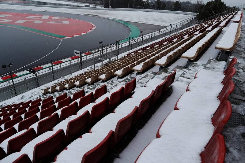 SE CANCELAN LOS ENTRENAMIENTOS DE FORMULA UNO POR LA NIEVE EN EL CIRCUITO