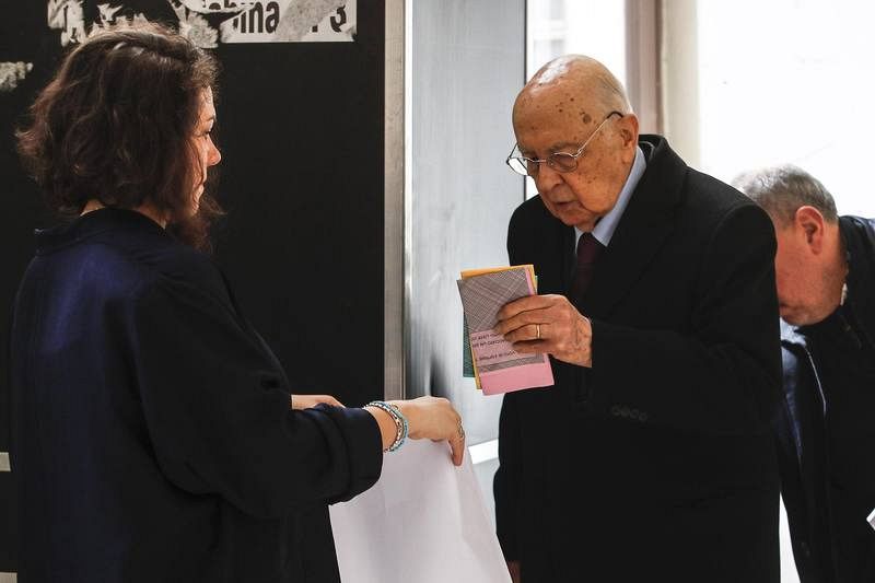 El expresidente de la República Giorgio Napolitano en el colegio electoral