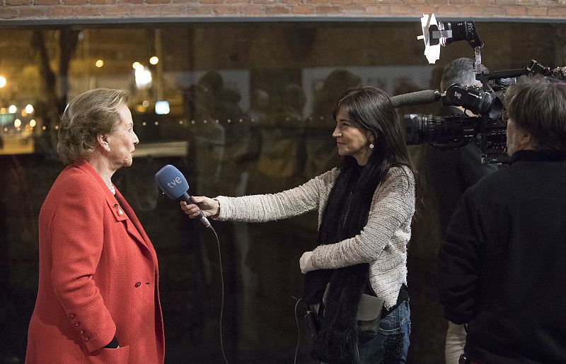 Marcelle Parmentier, entrevistada por la cámara de TVE