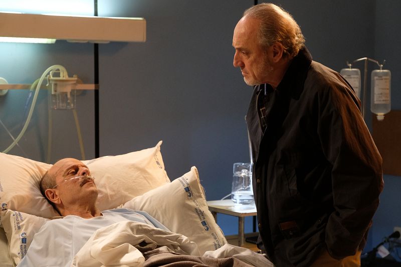 Antonio habla con su amigo Mateo