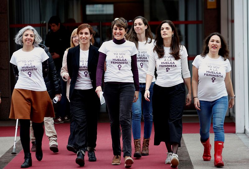 Concentración de Unidos Podemos en la Asamblea de Madrid
