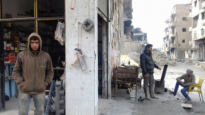 Pequeños negocios en Raqa