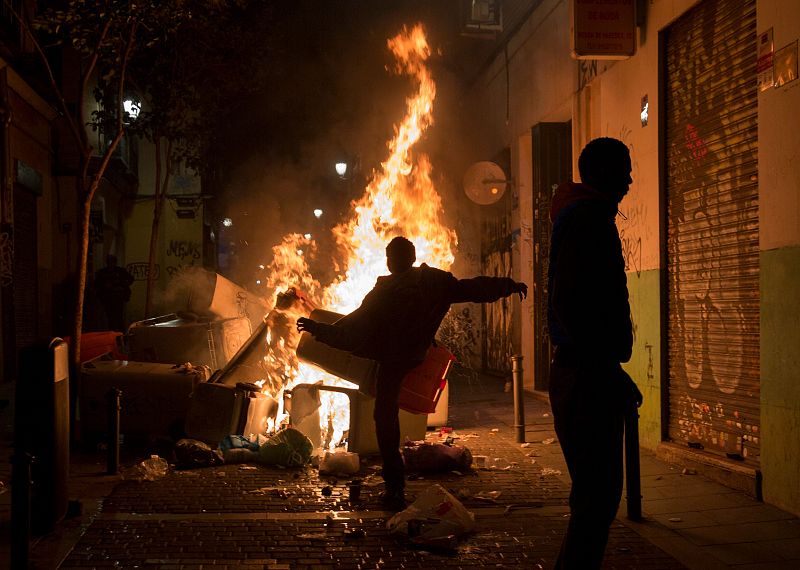 Enfrentamientos en el barrio madrileño de Lavapiés