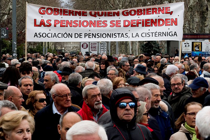 Manifestación convocada por los sindicatos en Valladolid, para reivindicar pensiones "dignas"