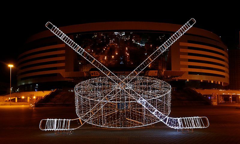El Minsk Arena con las luces apagadas