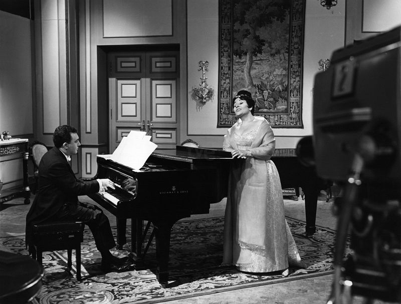 1971 Victoria de los Ángeles Grandes intérpretes