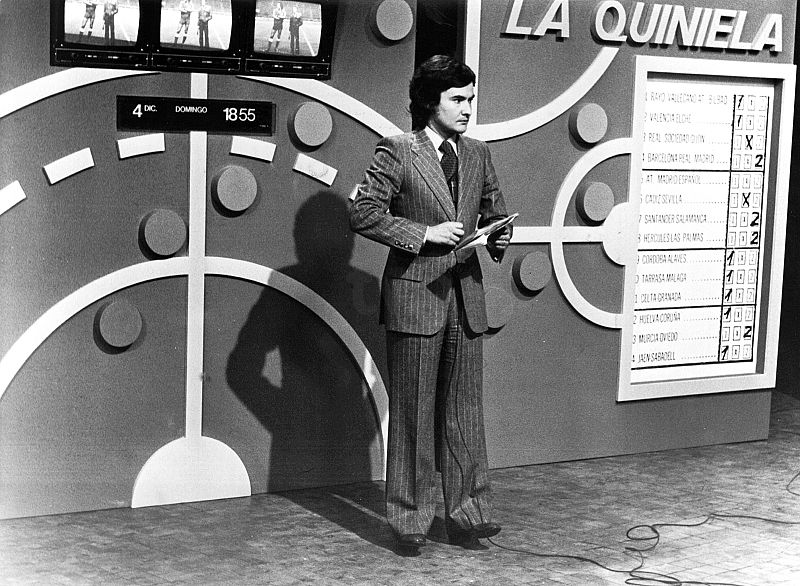 1977 José María Casanovas Polideportivo