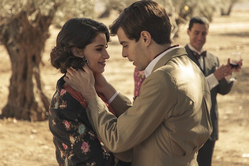 Roberta y Rafita se divierten en la fiesta