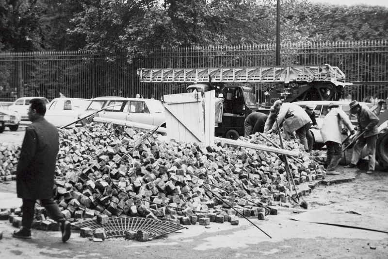 Mayo del 68 - Bajo los adoquines, la playa