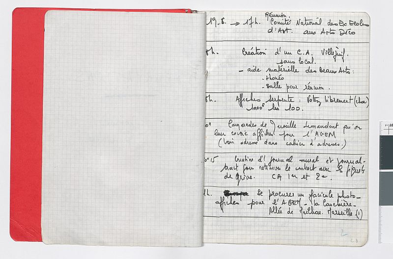 Un cuaderno incautado por la Policía francesa en las revueltas de Mayo del 68