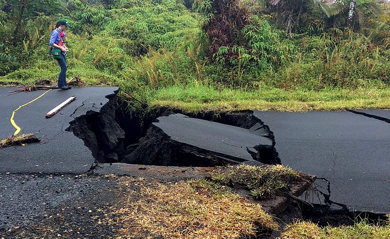 La tierra de abre en Hawái