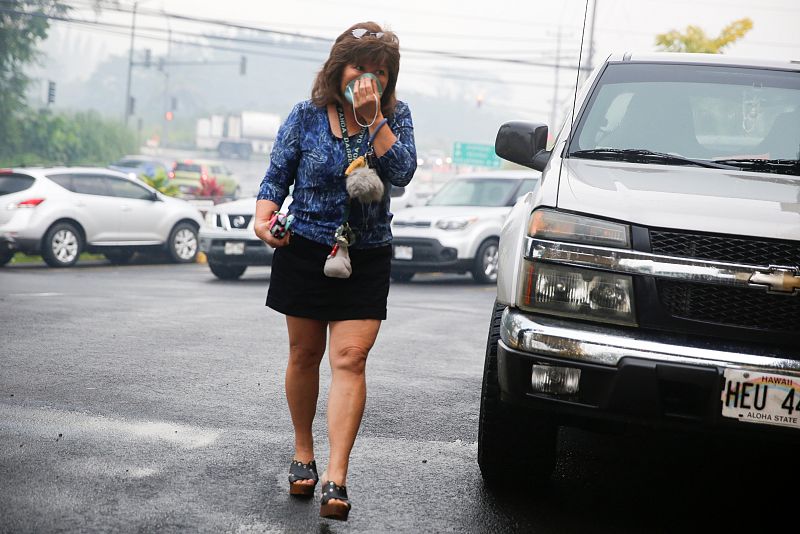 Aire enrarecido por gases de azufre en Hawái