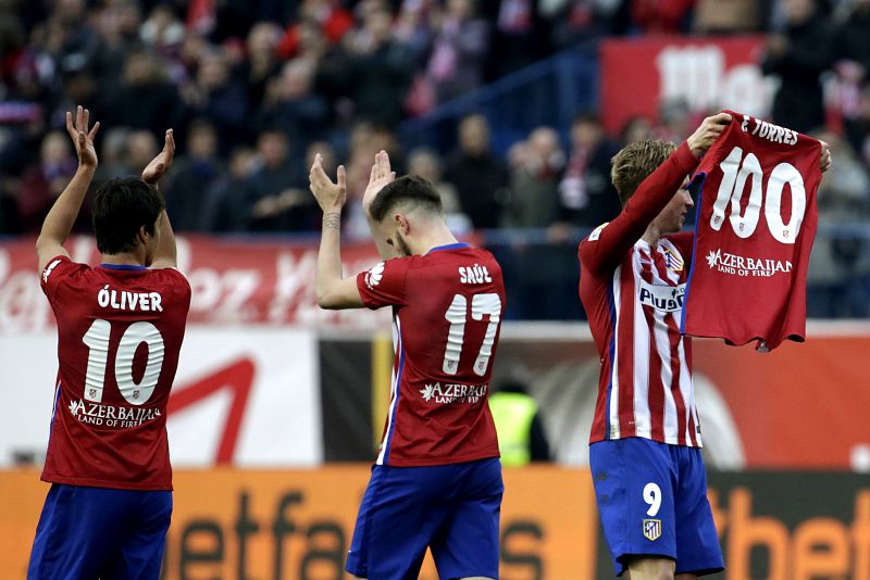 Gol número 100 de Torres en el Atlético