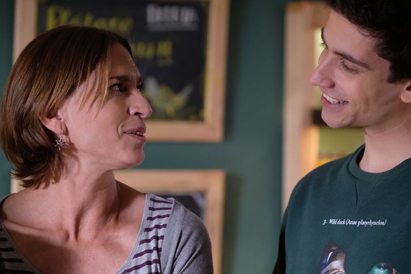 David comparte tiempo con su madre