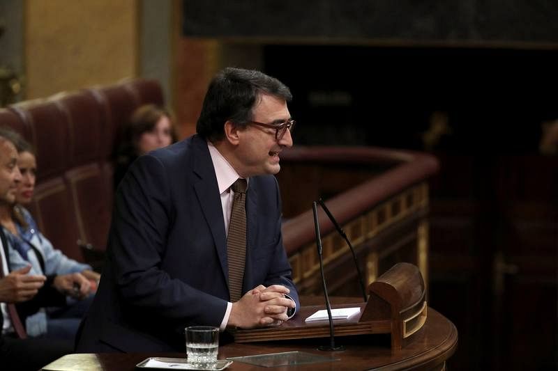 Aitor Esteban confirma que votará a favor de la moción