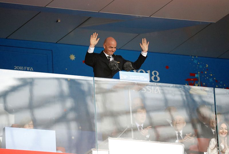 El presidente de la FIFA, Gianni Infantino, ofreció un discurso antes de que empezara el partido inaugural.