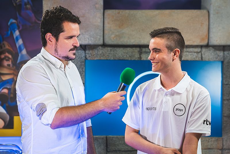 Charlynighter entrevista a Alejandro villi, subcampeón de RTVE Clash Royale Challenge