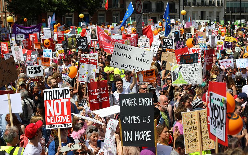 Multitudinaria manifestación contra la visita de Trump en Londres