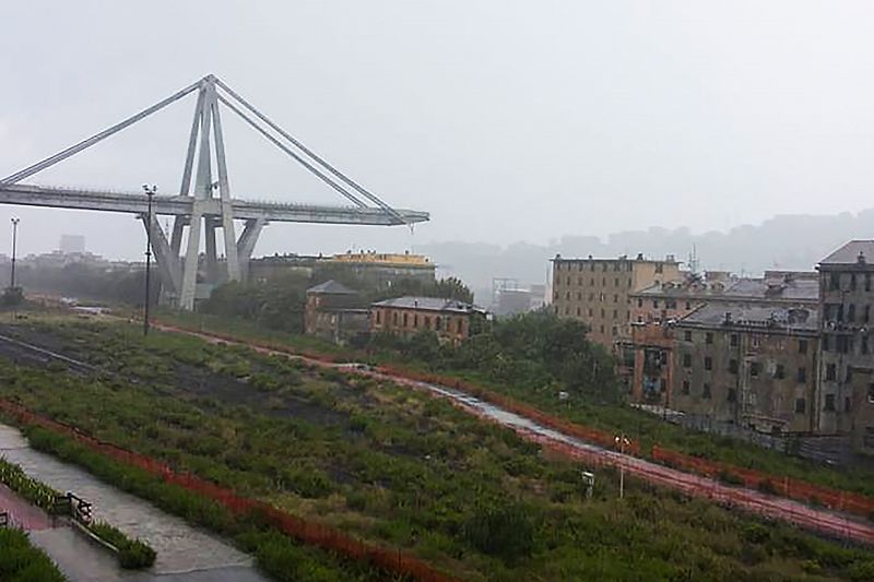 Vista del viaducto tras el derrumbe