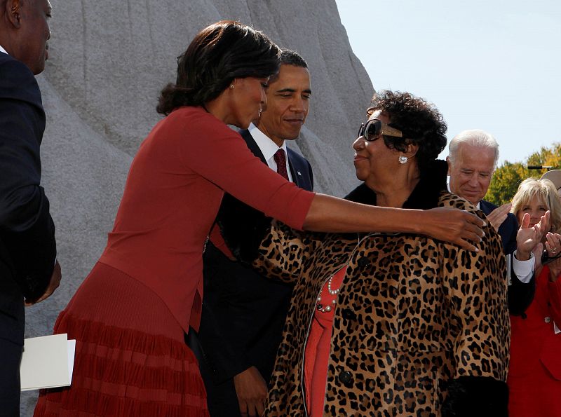Aretha Franklin junto a la familia Obama