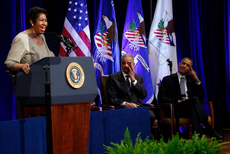 Aretha Franklin hace llorar a Barack Obama