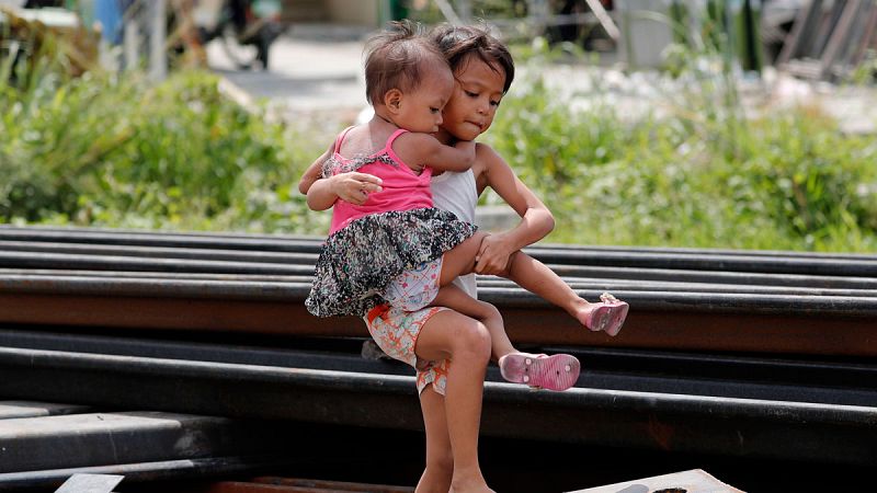El tráfico aéreo se ha paralizado y las clases se han suspendido