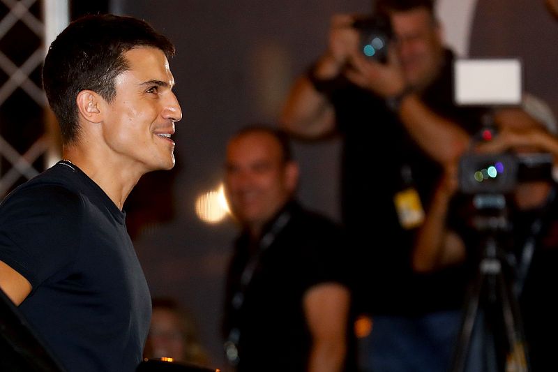 La llegada de Álex González