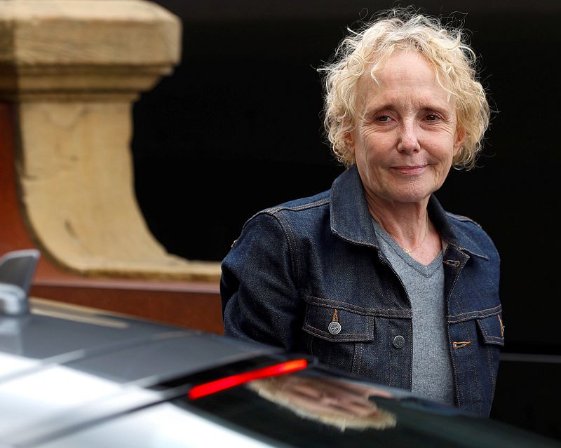 La directora de cine suiza Claire Denis a su llegada al hotel que aloja a los invitados del Festival Internacional de Cine de San Sebastián, donde presenta 'High life' en la sección oficial