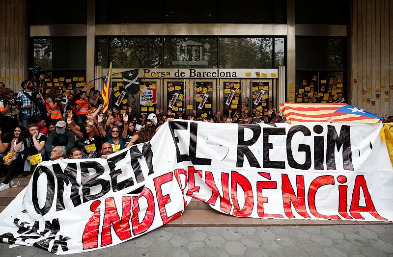 Estudiantes se manifiestan en Barcelona por el 1-O