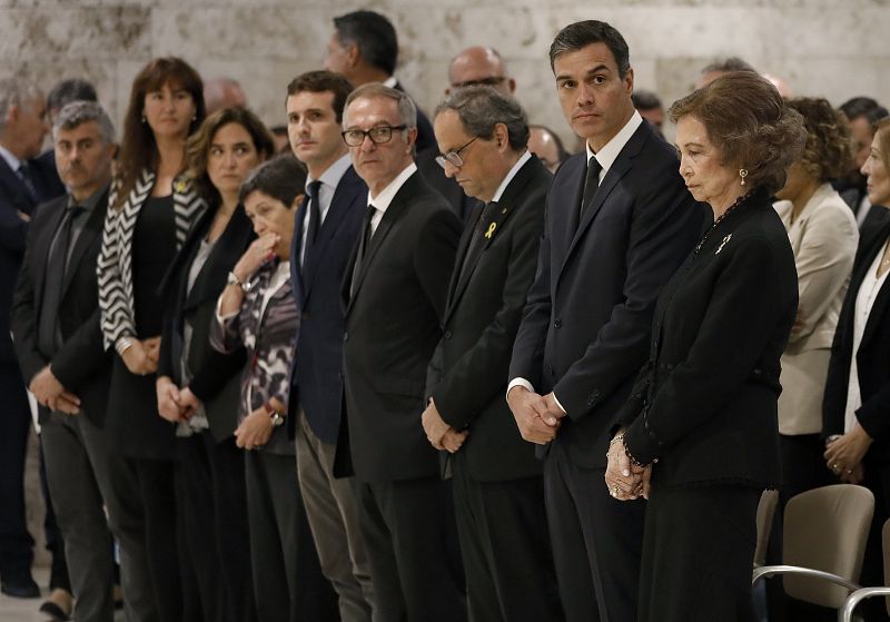 Representación política en el funerl de Montserrat Caballé