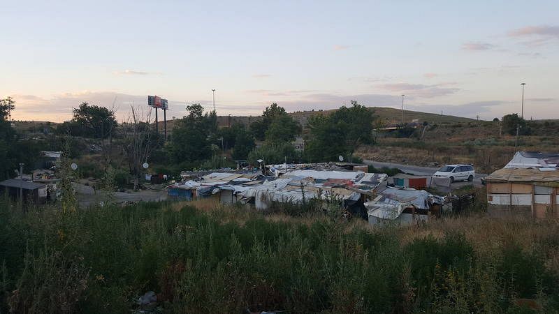 Casas de plástico y cartón