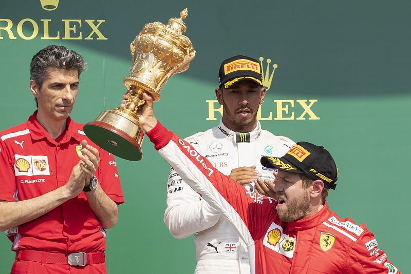 Uno de los peores momentos de la temporada para el británico fue ver a su máximo rival, Vettel, ganar en el GP de Gran Bretaña.