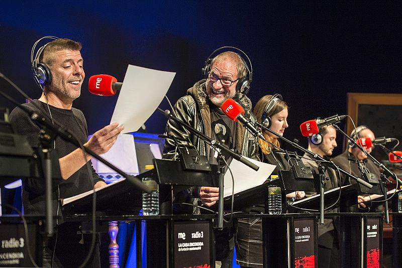 Juan Megías y Nancho Novo, en otro momento de la representación.