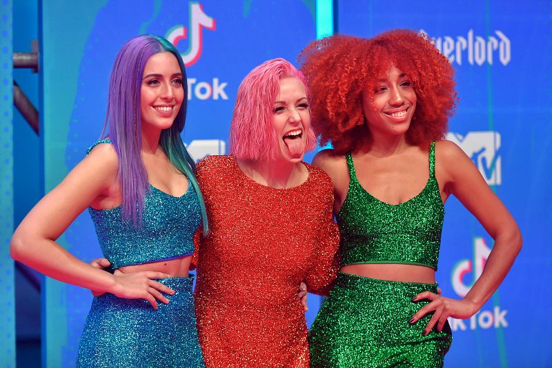 El grupo español Sweet California posa en la alfombra roja