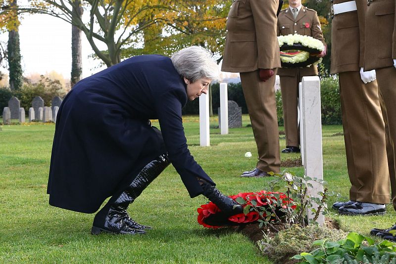 Homenaje de Theresa May a las víctimas