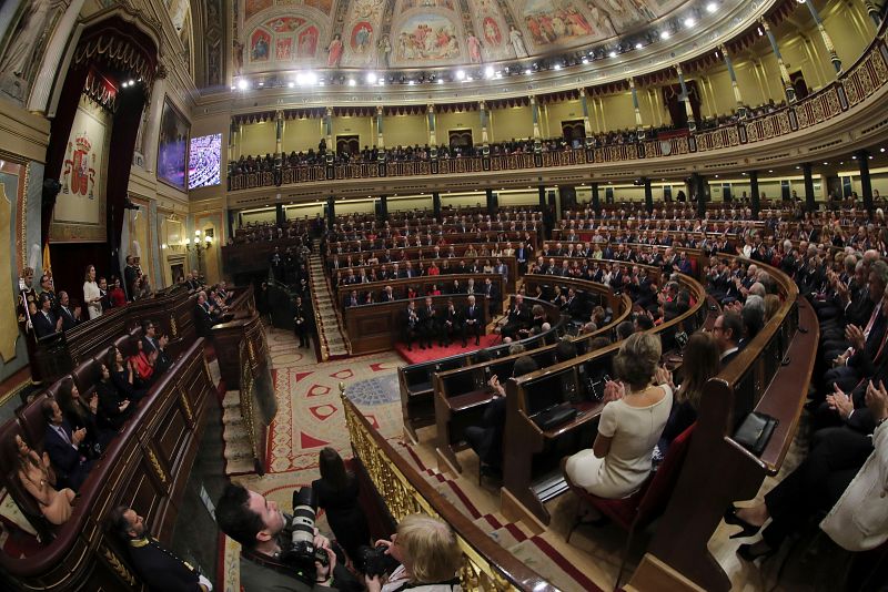 El hemiciclo del Congreso, lleno para conmemorar la Constitución