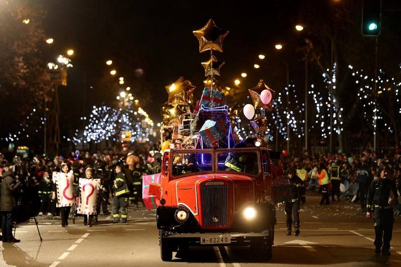 La cabalgata de Madrid ha sido la más accesible de la historia ya que ha contado con audiodescripción dirigida a personas con discapacidad visual y subtítulos y mochilas vibratorias para el público con problemas de audición