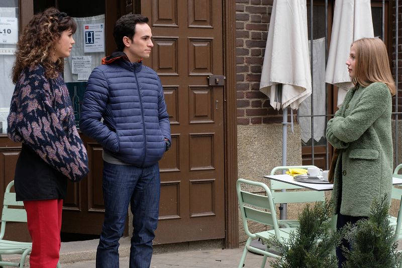 Olga aclara las cosas con Paty y Toni, antes de irse a Italia