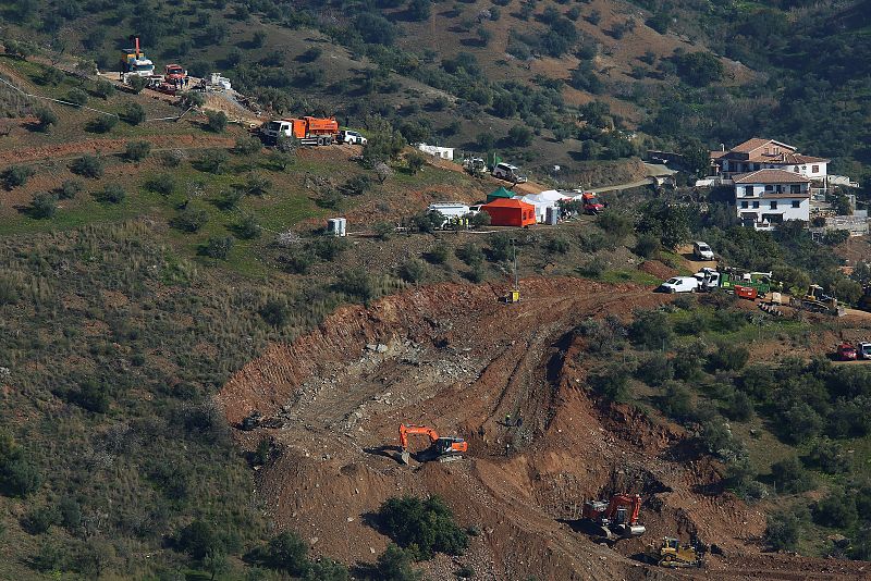 Optan por entubar el pozo donde cayó Julen ante "dificultades técnicas"