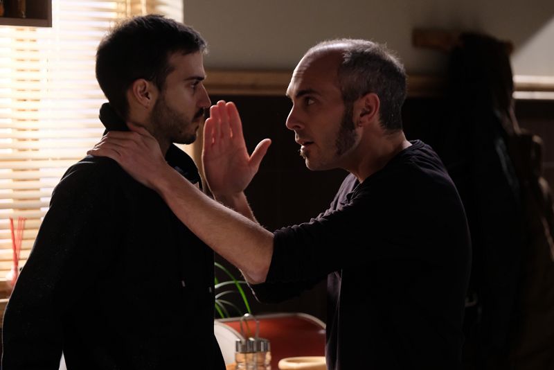 Ricky vuelve a tener problemas con su familia