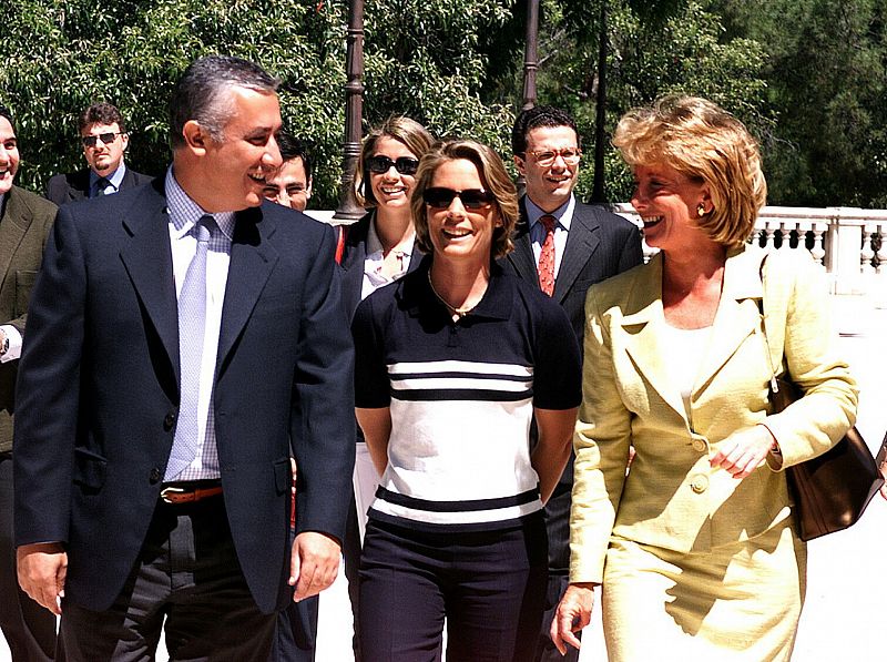 La exregatista Theresa Zabell, junto a Javier Arenas y Esperanza Aguirre.